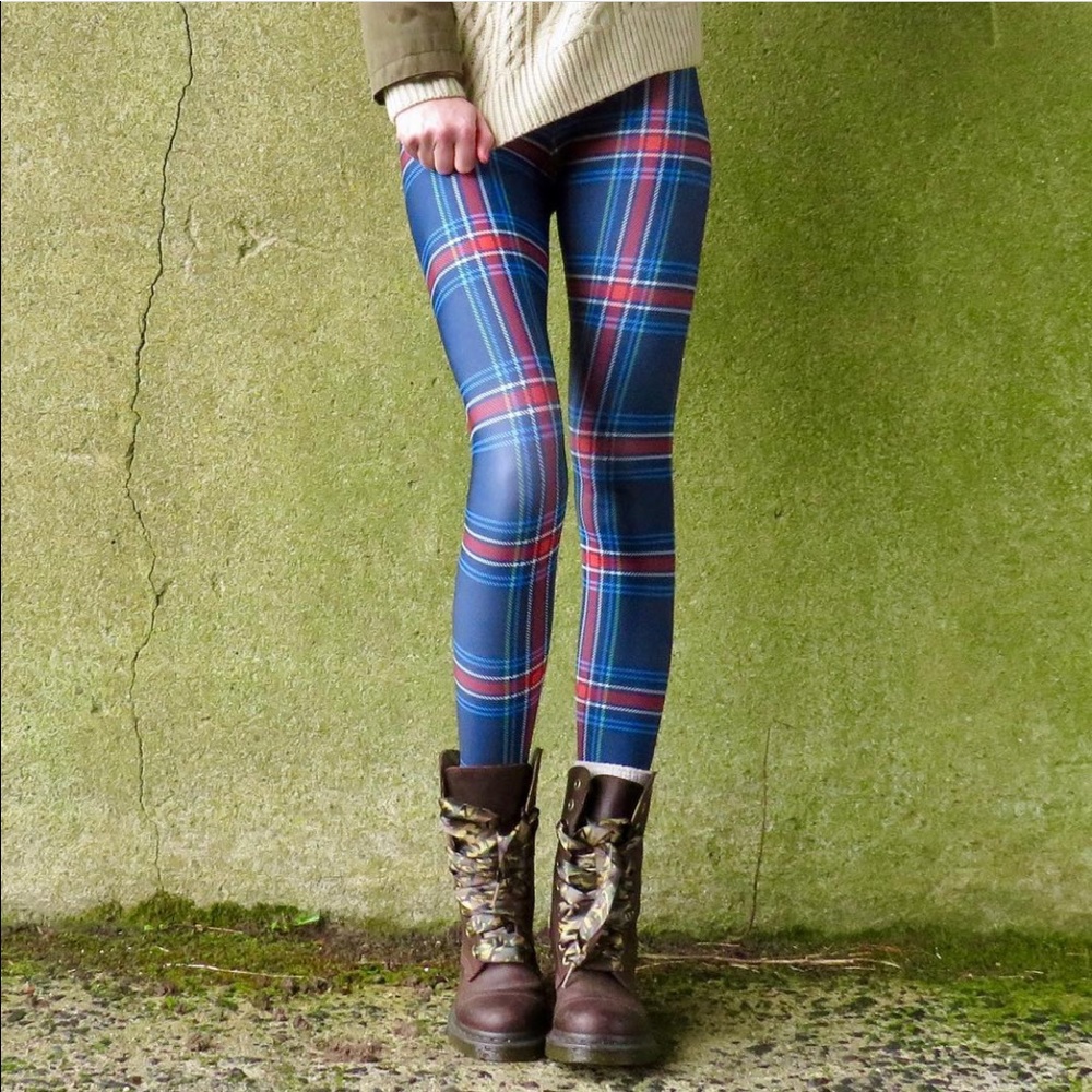 BM Navy Tartan Toasties Leggings - LIMITED